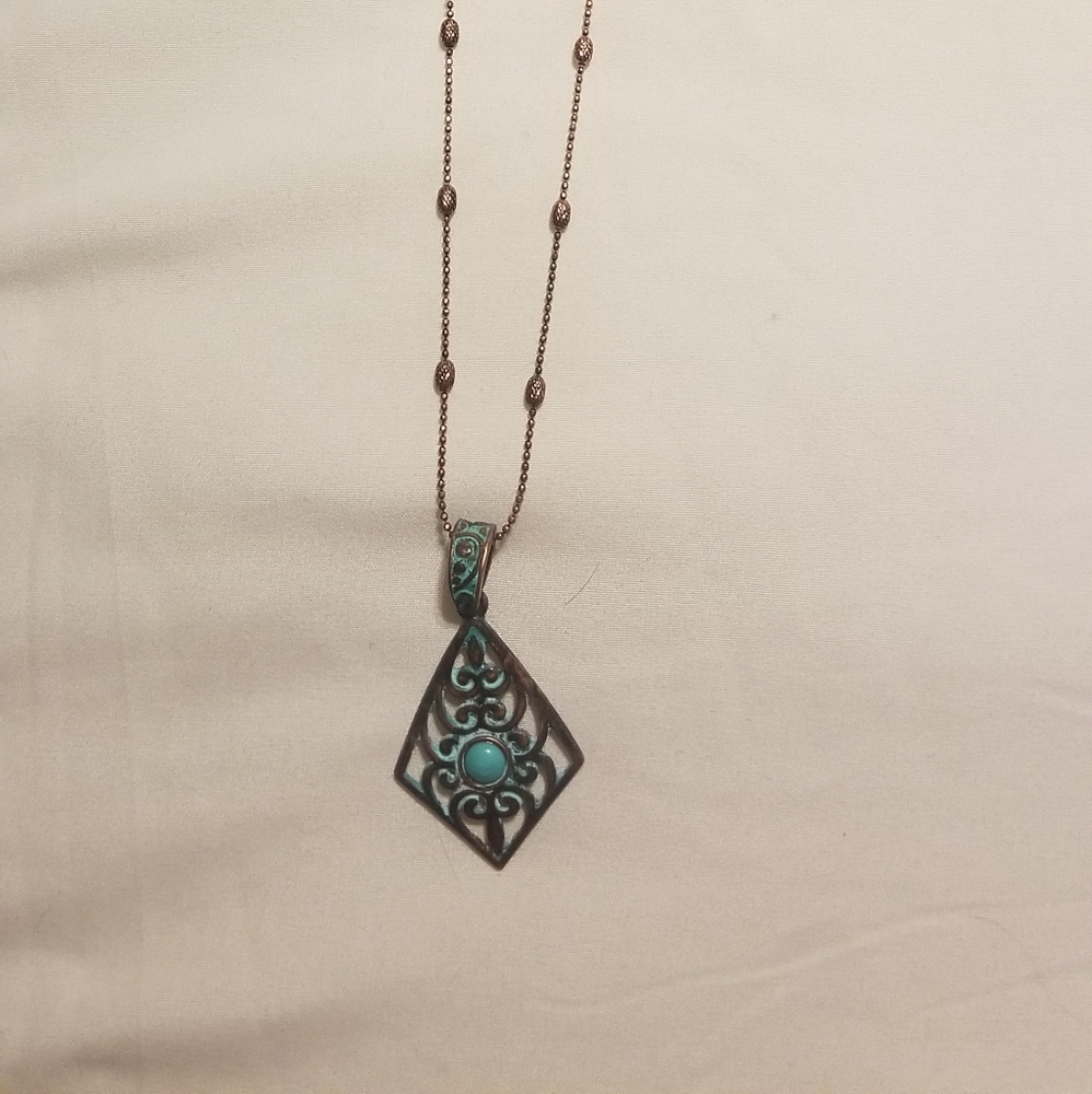 Necklace and earring set